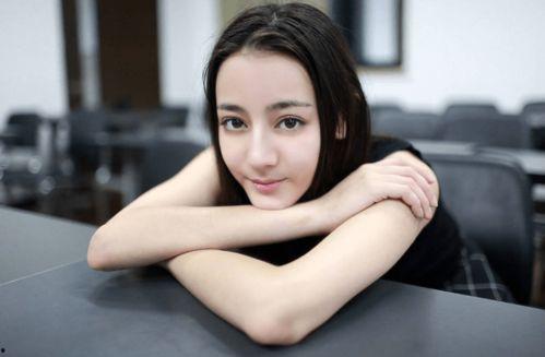 一个女的演的娱乐圈爆料,女明星揭秘幕后真相